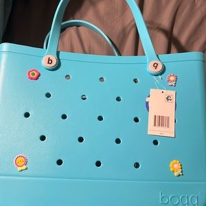 Tiffany blue bogg bag